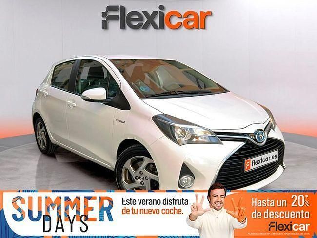 Blanco Usado 2015 Toyota Yaris Hybrid Active Berlina | 14.490 € (Un poco caro) - Imagen 1/4