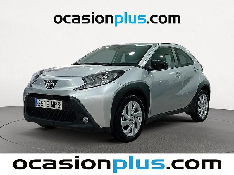 Gris Usado 2024 Toyota Aygo Play Utilitario | 14.364 € (Precio justo) - Imagen 1/4