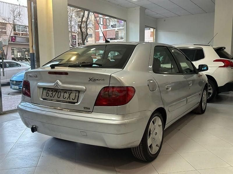 Usado Citroën Xsara Exclusive 110 CV (80 kW) 2004 Gris / plata Berlina