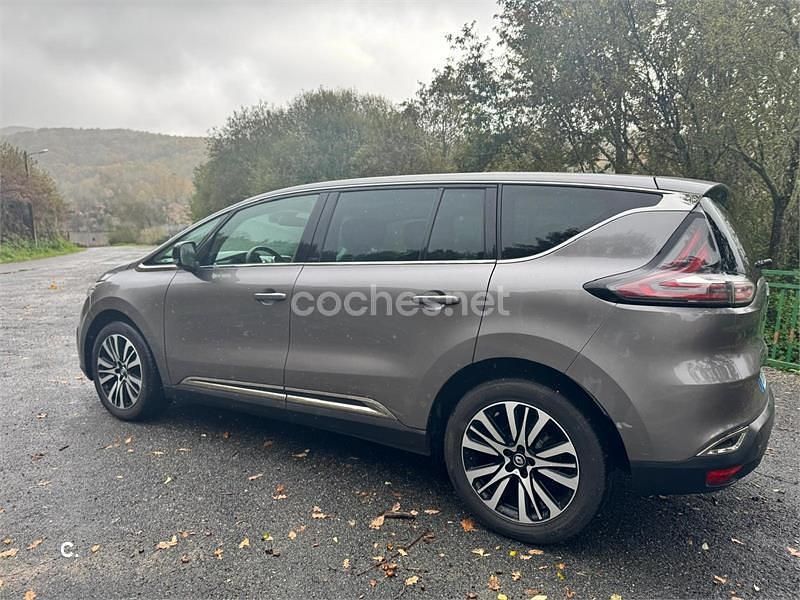 Usado Renault Espace Initiale 160 CV (117 kW) 2015 Gris / plata Monovolumen