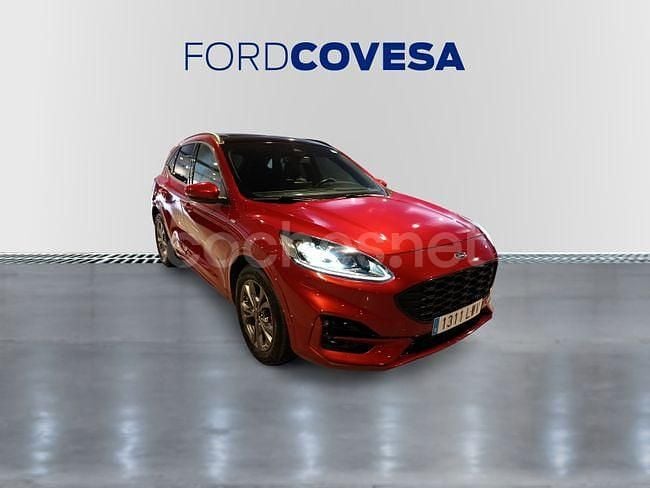 Usado Ford Kuga ST-Line X 225 CV (165 kW) 2022 Rojo SUV