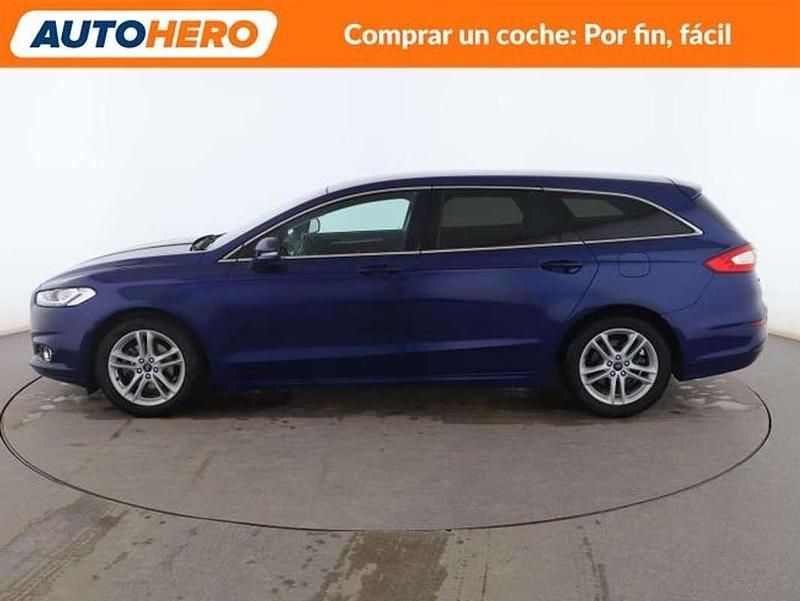 Usado Ford Mondeo Titanium 160 CV (117 kW) 2018 Azul Berlina