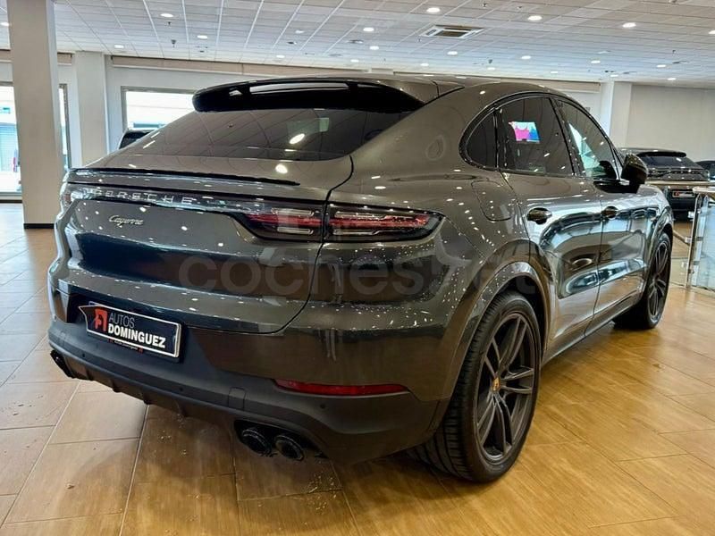 Usado Porsche Cayenne 462 CV (339 kW) 2020 Gris / plata SUV