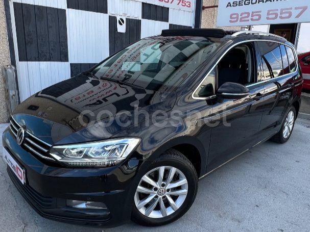 Negro Usado 2016 VW Touran Advance Monovolumen | 17.950 € (Un poco caro) - Imagen 1/4