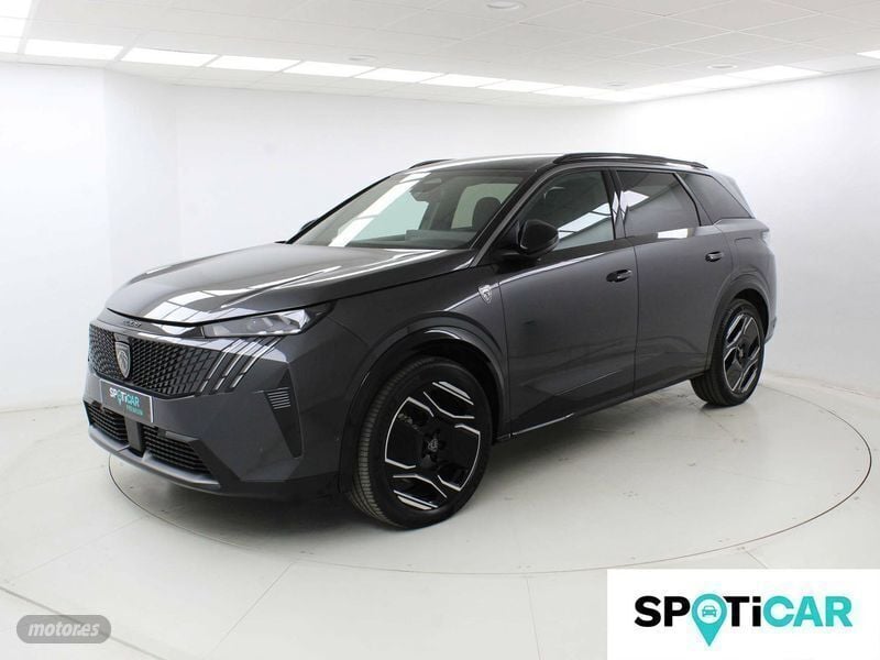 Usado Peugeot 5008 GT 157 kW (214 CV) 2024 Gris Monovolumen