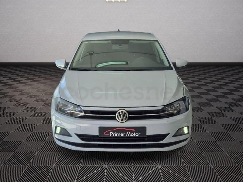 Usado VW Polo Advance 95 CV (69 kW) 2018 Gris / plata Utilitario