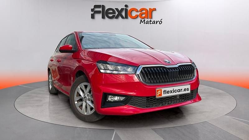 Usado Skoda Fabia 95 CV (69 kW) 2024 Rojo Utilitario