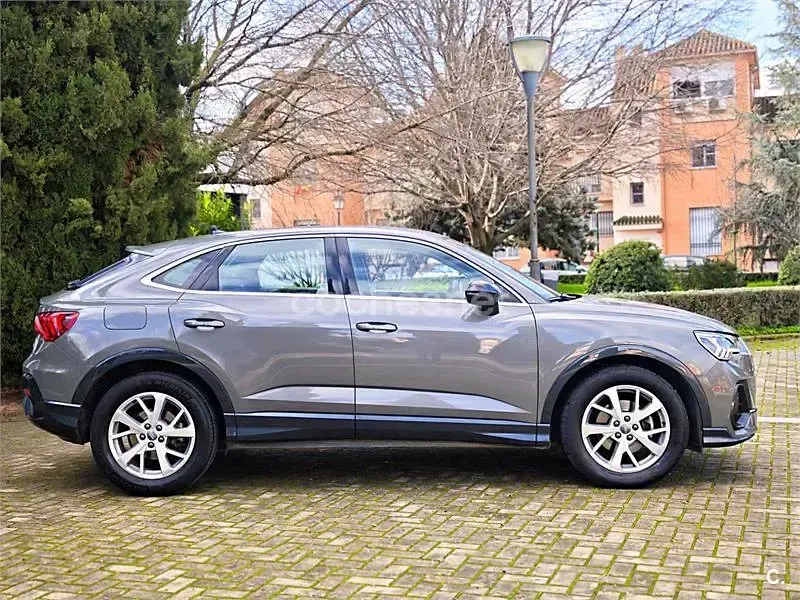 Usado Audi Q3 Sportback S-Line 150 CV (110 kW) 2020 Gris / plata SUV