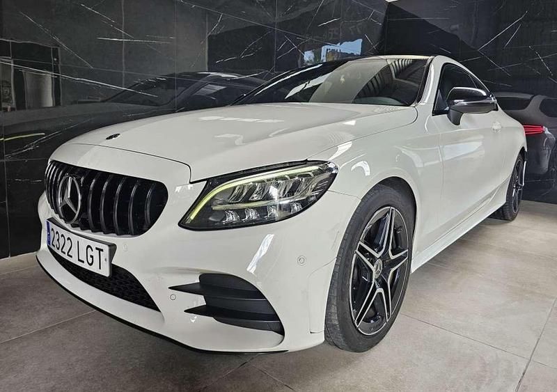 Usado Mercedes C300 258 CV (189 kW) 2018 Blanco Coupe