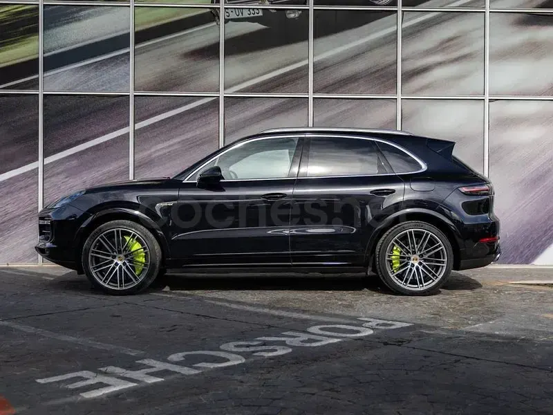 Usado Porsche Cayenne 680 CV (500 kW) 2020 Negro SUV