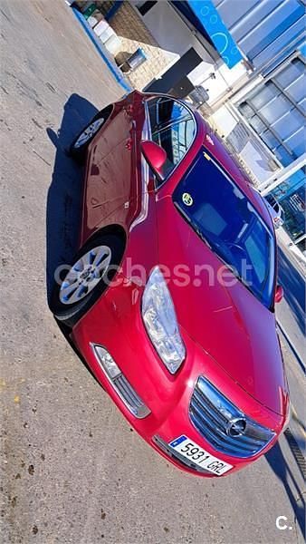 Rojo Usado 2009 Opel Insignia Cosmo Berlina | 5200 € (Precio justo) - Imagen 1/4