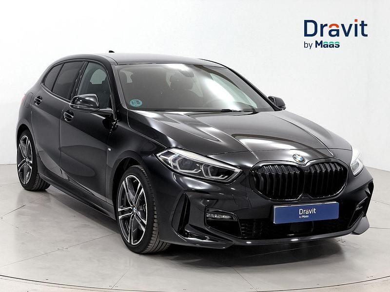 Negro Usado 2024 BMW 118 M Sport Utilitario | 29.990 € (Caro) - Imagen 1/4