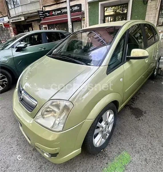 Usado Opel Meriva Cosmo 100 CV (73 kW) 2007 Verde Monovolumen