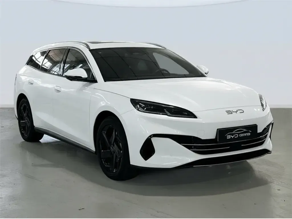 Nuevo BYD Seal Boost 184 CV (135 kW) 2025 Polar white Familiar