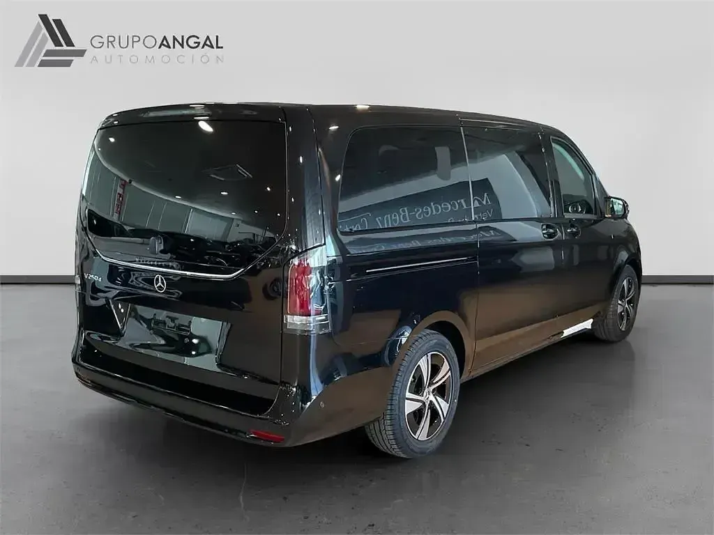 Nuevo Mercedes V250 Style 190 CV (139 kW) 2026 Negro Monovolumen