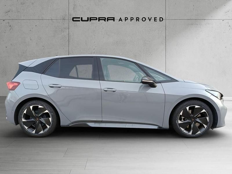 Usado Cupra Born e-Boost 169 kW (231 CV) 2022 Gris Utilitario