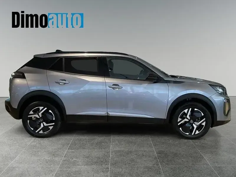 Usado Peugeot 2008 Allure 145 CV (106 kW) 2025 Gris / plata SUV