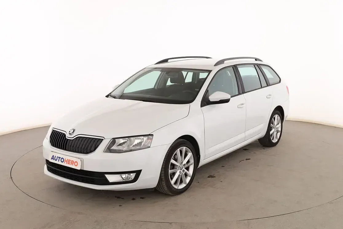 Usado Skoda Octavia Ambition 110 CV (80 kW) 2016 Familiar