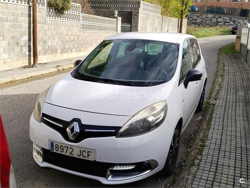 Usado Renault Scénic III Bose Edition 110 CV (80 kW) 2015 Blanco Monovolumen