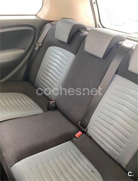 Usado Fiat Grande Punto Active 77 CV (56 kW) 2008 Gris / plata Utilitario