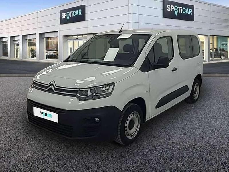 Usado Citroën Berlingo Live 103 CV (75 kW) 2019 Blanco Monovolumen