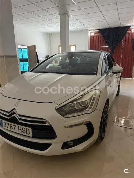 Usado Citroën DS5 200 CV (147 kW) 2013 Blanco Utilitario