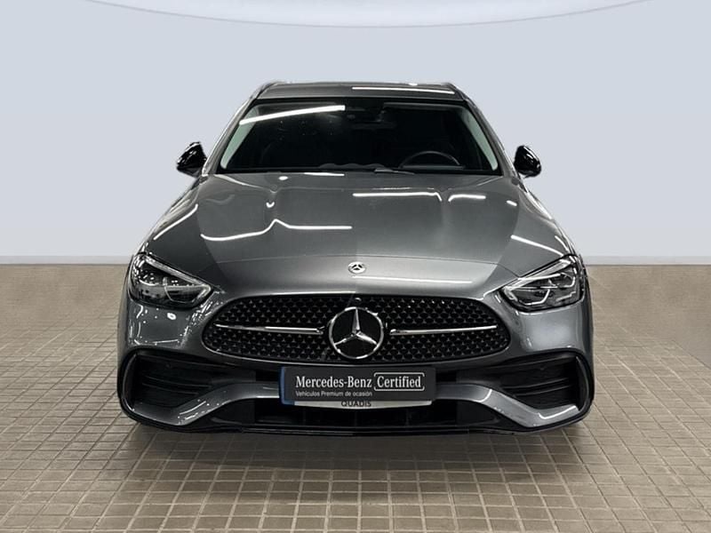 Usado Mercedes C220 200 HP (147 kW) 2025 Cinzento Carrinha