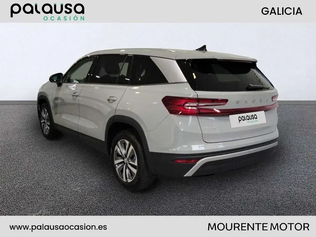 Usado Skoda Kodiaq Selection 150 CV (110 kW) 2026 Gris SUV