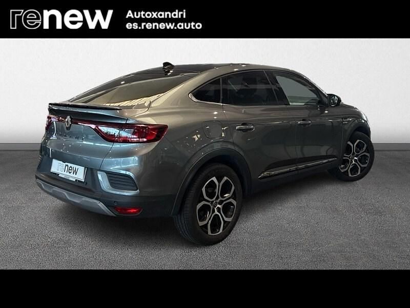 Usado Renault Arkana Zen 140 CV (102 kW) 2022 Gris SUV