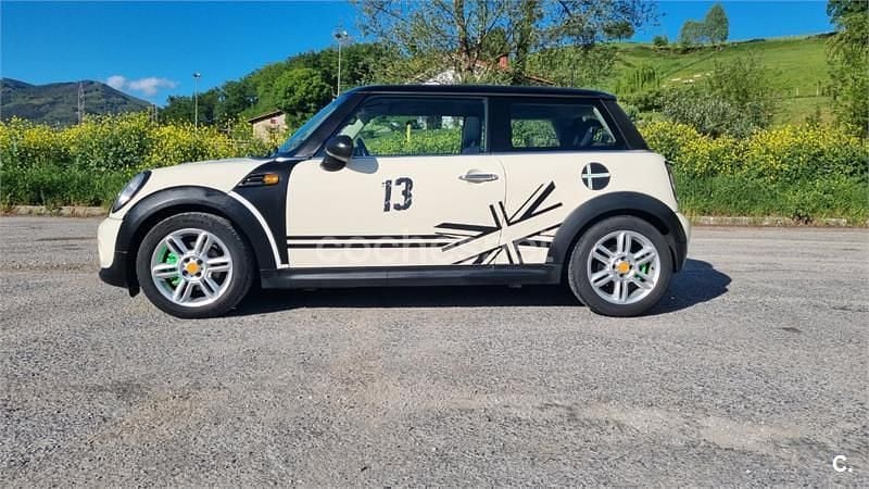 Usado Mini ONE 75 CV (55 kW) 2011 Beige Utilitario