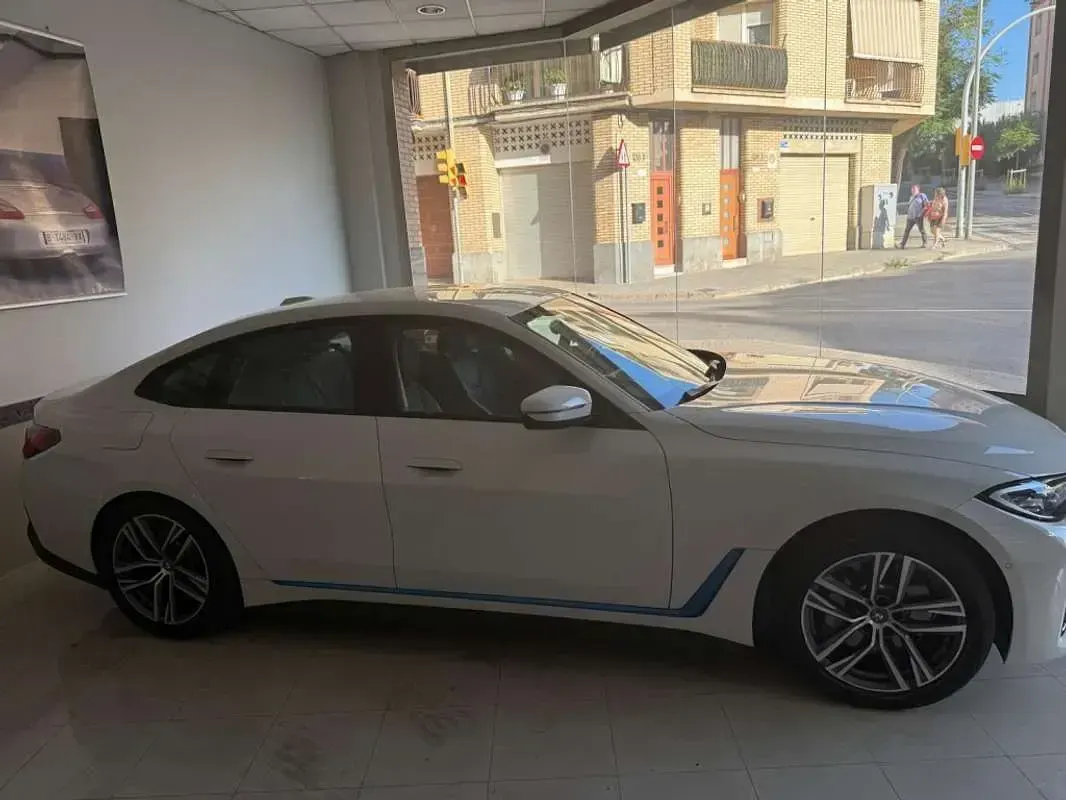 Usado BMW i4 250 kW (340 CV) 2023 Blanco Berlina