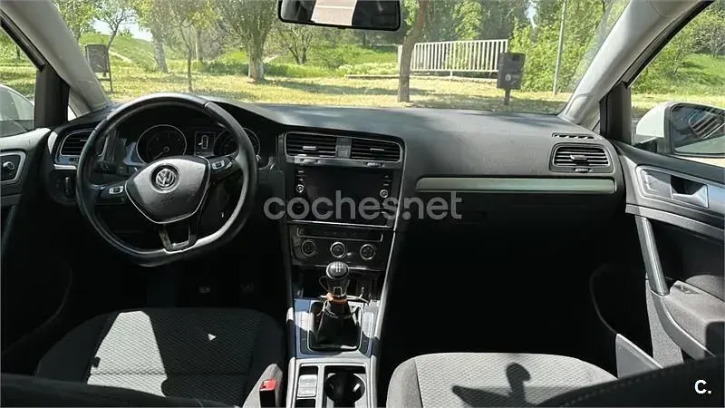 Usado VW Golf VII Edition 115 CV (84 kW) 2019 Blanco Berlina
