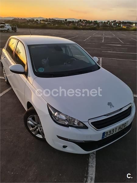 Blanco Usado 2014 Peugeot 308 Active Berlina | 7450 € (Precio justo) - Imagen 1/4