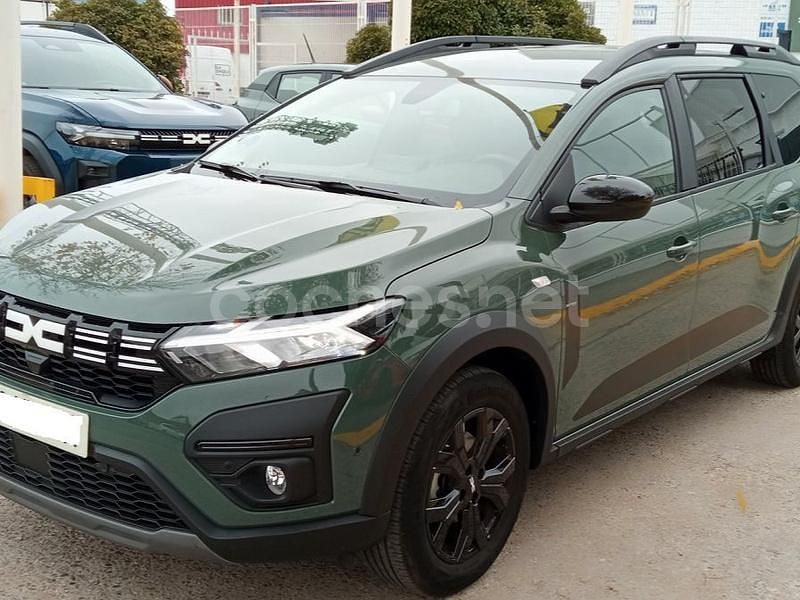 Verde Usado 2023 Dacia Jogger Extreme Monovolumen | 16.490 € (Buen precio) - Imagen 1/4