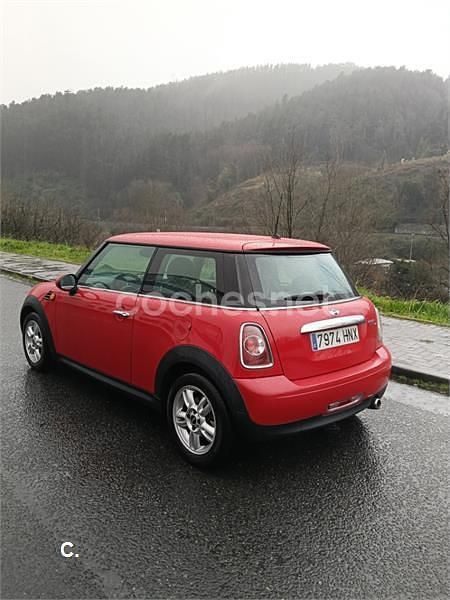 Usado Mini One D 90 CV (66 kW) 2013 Rojo Utilitario