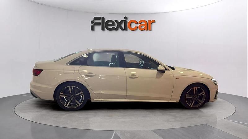 Usado Audi A4 Advanced Plus 165 CV (121 kW) 2023 Blanco Berlina