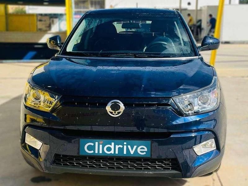 Usado SsangYong Tivoli 116 CV (85 kW) 2017 Azul SUV