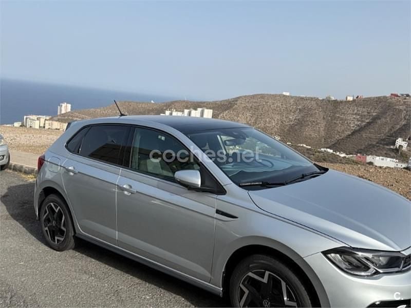 Usado VW Polo R-line 95 CV (69 kW) 2025 Gris / plata Utilitario