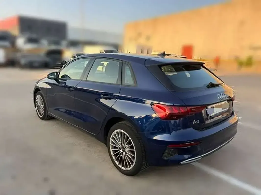 Usado Audi A3 Sportback Advanced 116 CV (85 kW) 2023 Azul Utilitario