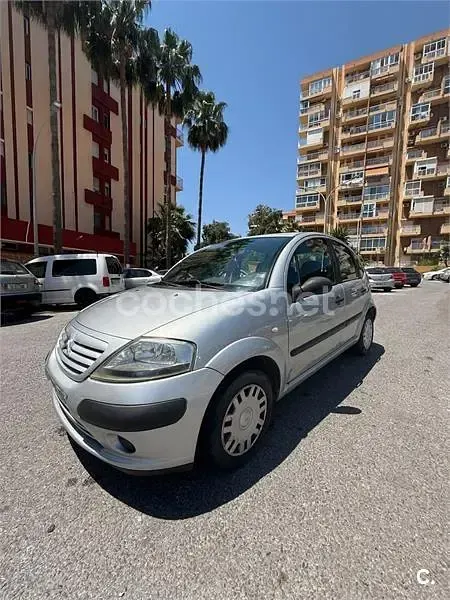Usado Citroën C3 61 CV (44 kW) 2004 Gris / plata Berlina