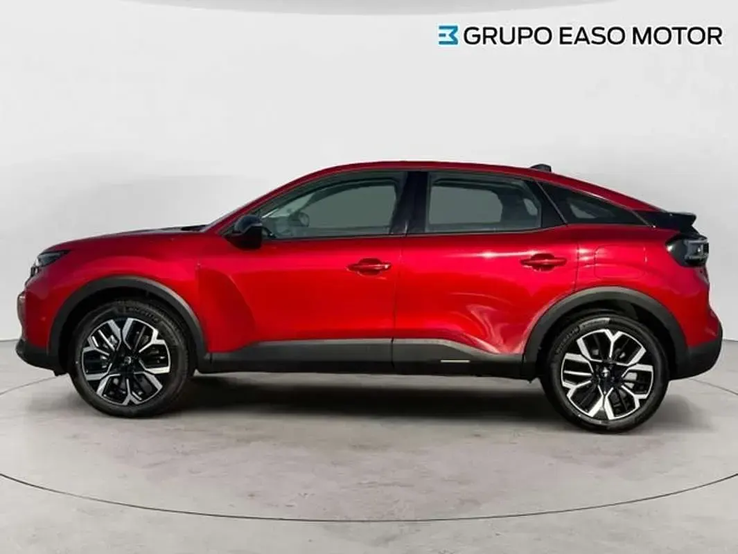Usado Citroën C4 Business Class 145 CV (106 kW) 2025 Rojo SUV