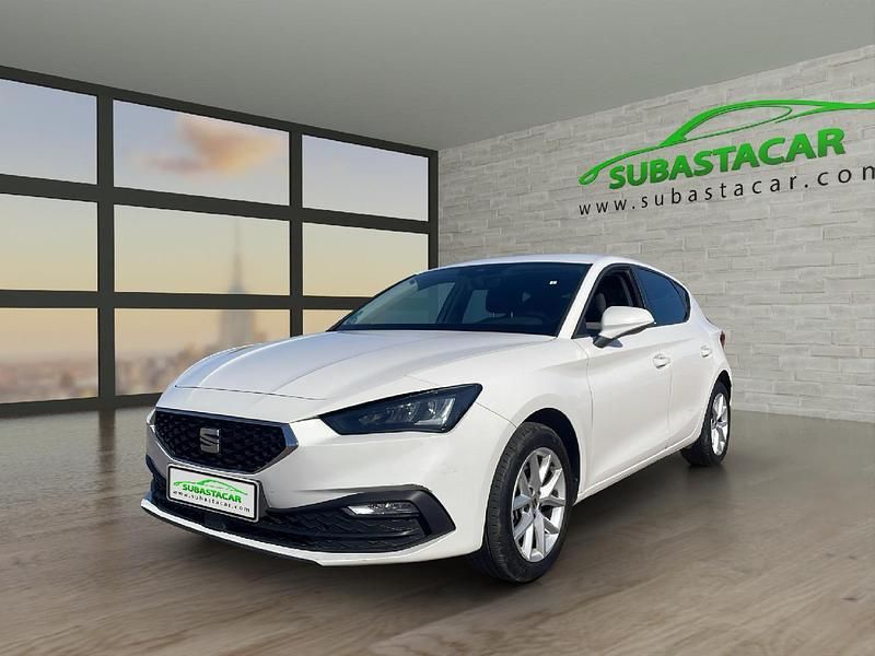 Usado Seat Leon Style 115 CV (84 kW) 2021 Blanco