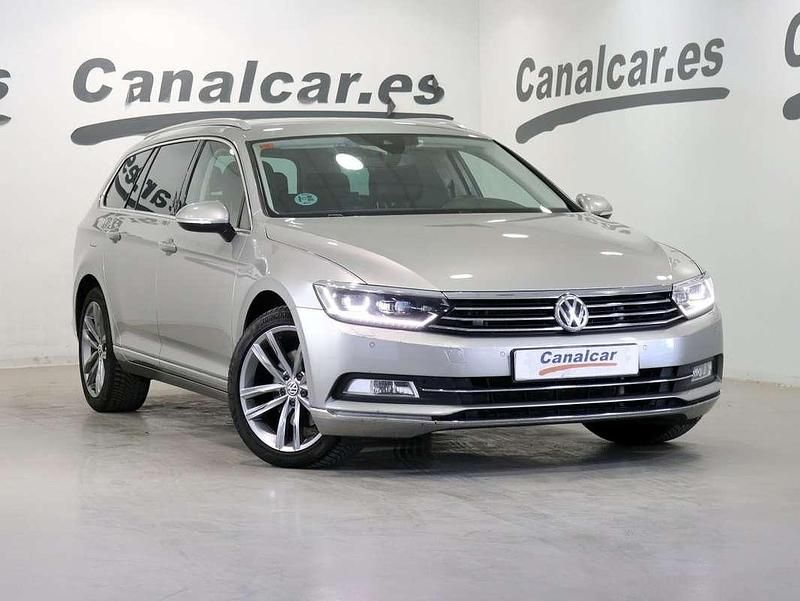 Käytetty VW Passat Sport 190 HP (139 kW) 2017 Hopea Farmari