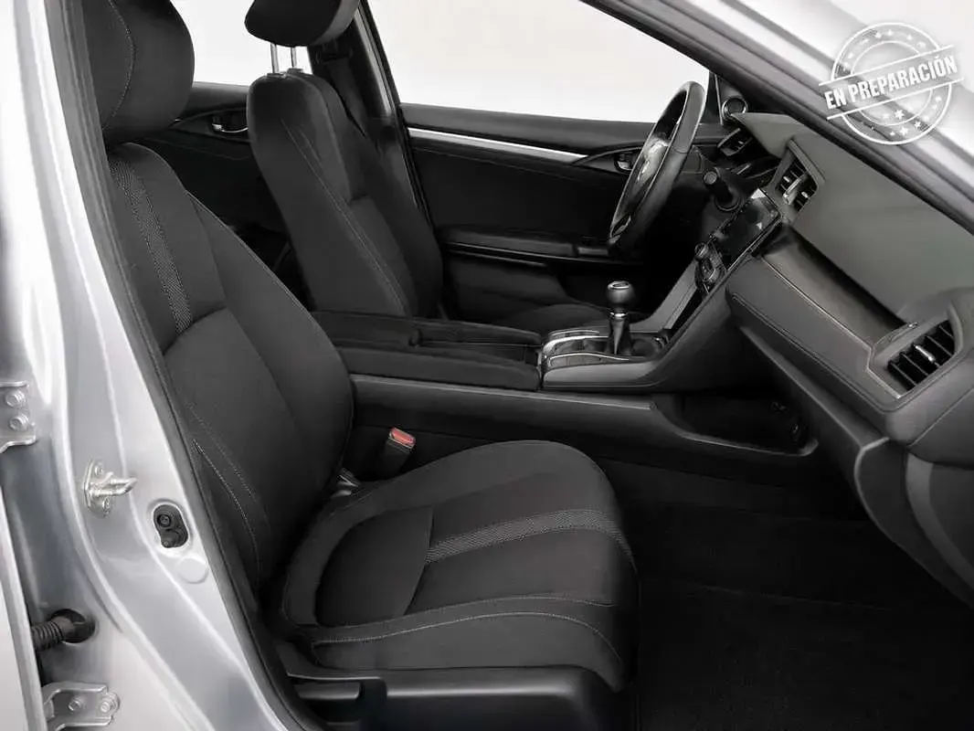 Usado Honda Civic Elegance 126 CV (92 kW) 2020 Gris Utilitario