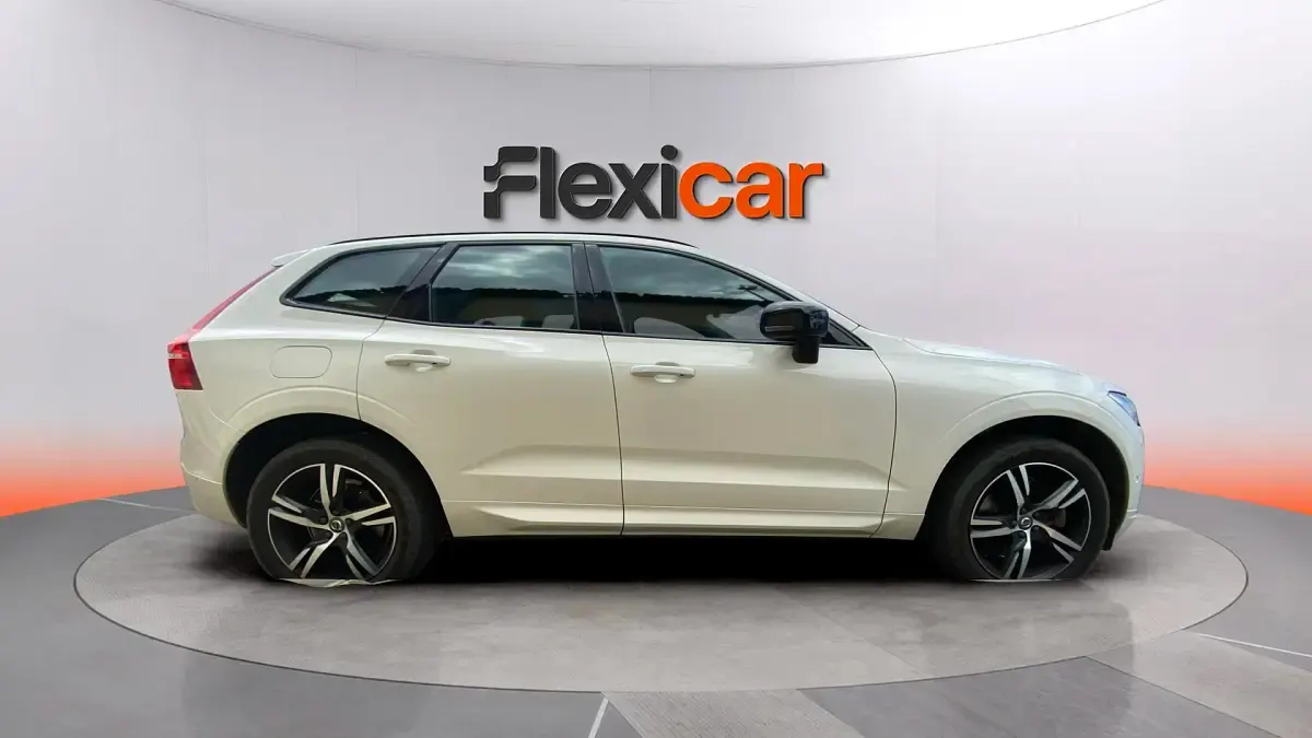 Usado Volvo XC60 R-Design 390 CV (286 kW) 2019 Blanco SUV