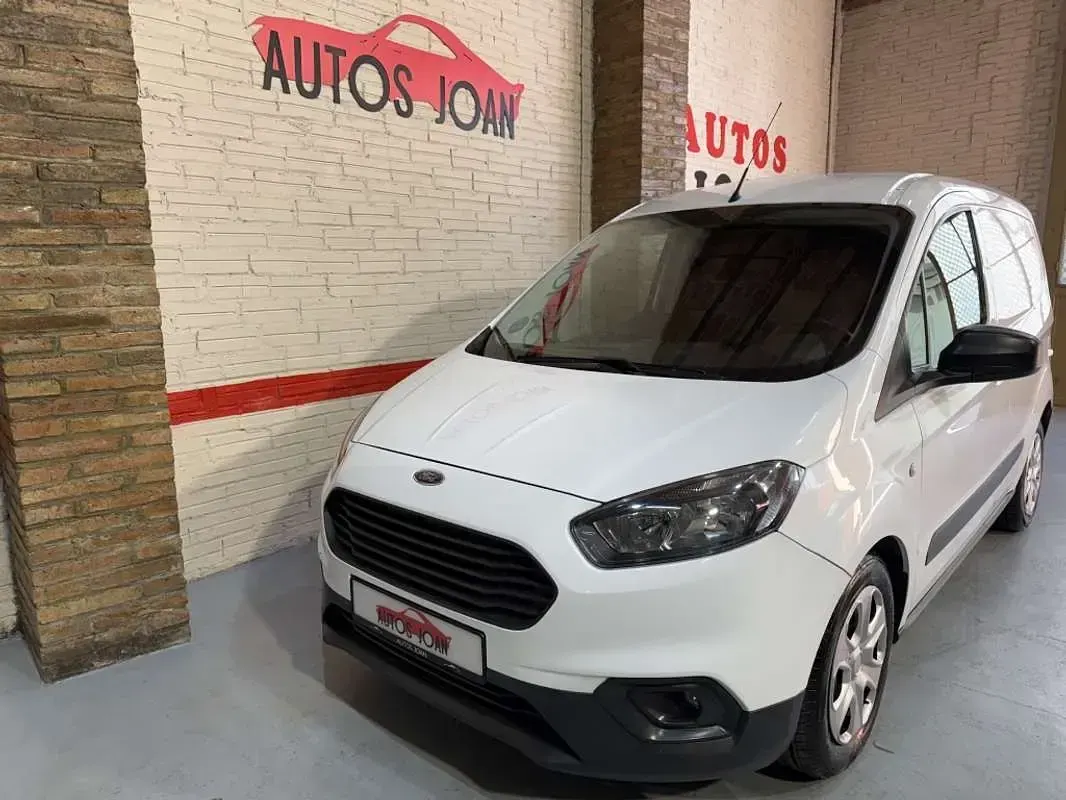Usado Ford Transit Courier Trend 102 CV (75 kW) 2022 Blanco Van