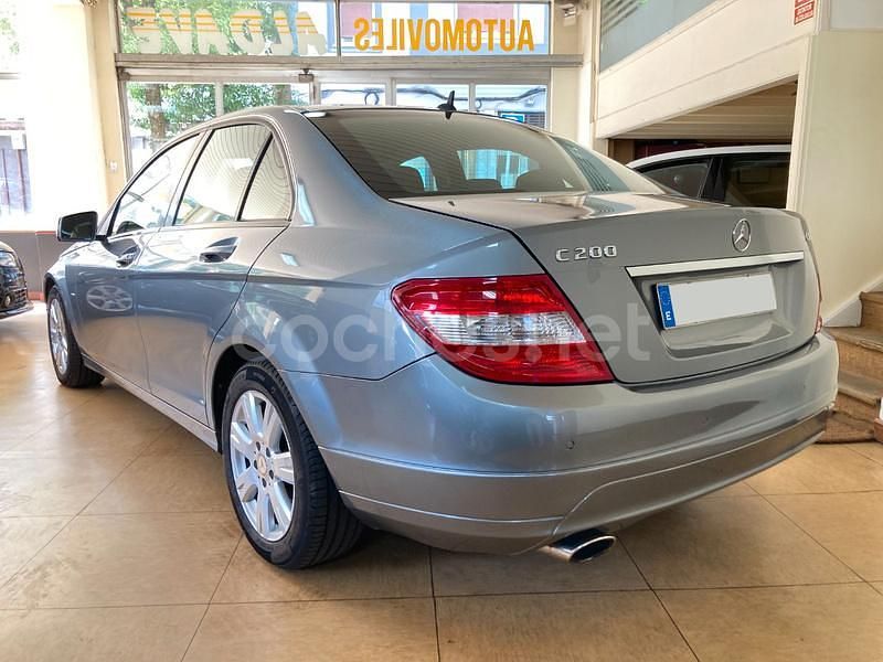 Usado Mercedes C200 Classic 136 CV (100 kW) 2010 Beige Berlina