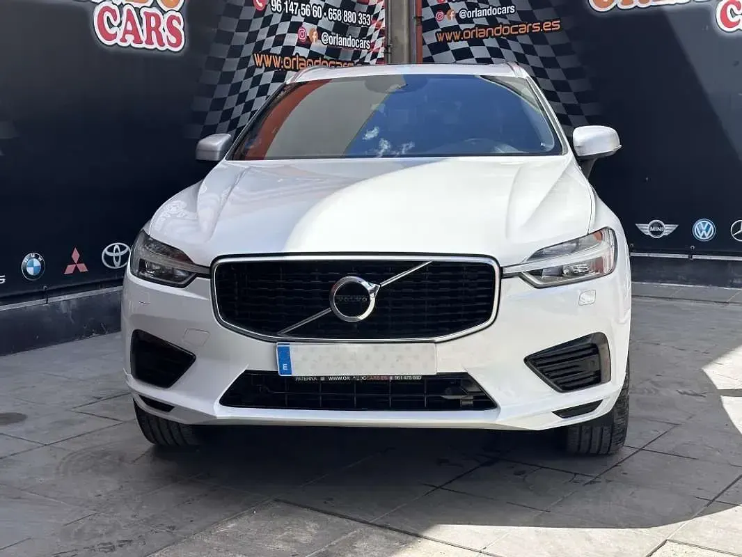 Usado Volvo XC60 R-Design 390 CV (286 kW) 2019 Blanco SUV
