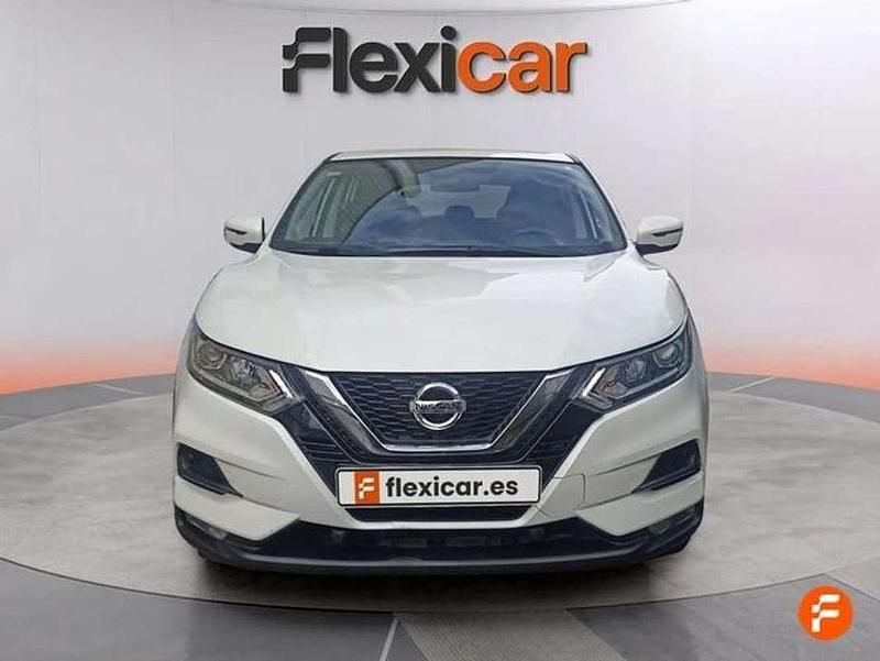Usado Nissan Qashqai Acenta 140 CV (102 kW) 2020 Gris SUV