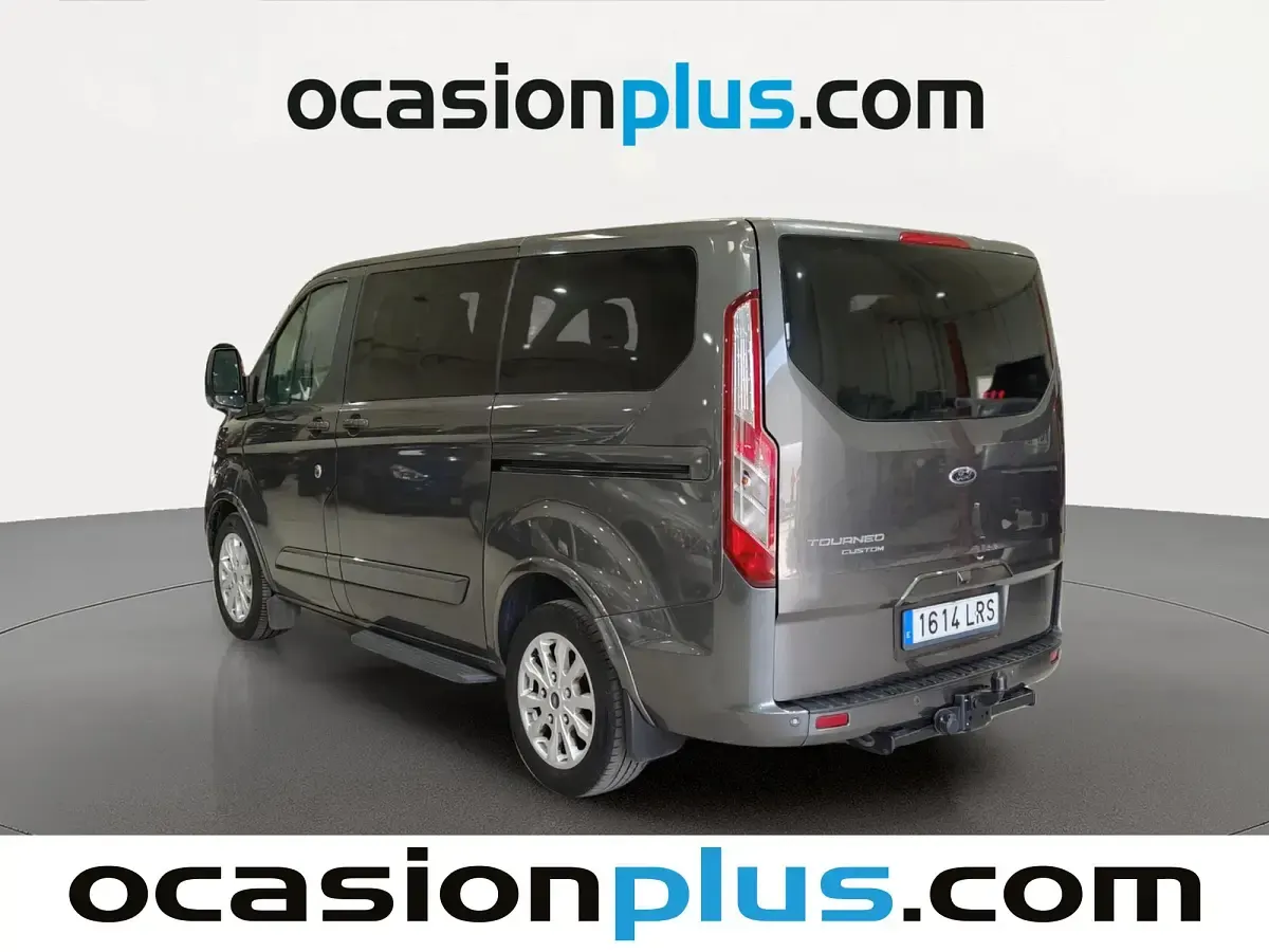 Usado Ford Tourneo Custom Titanium 185 CV (136 kW) 2021 Gris Van